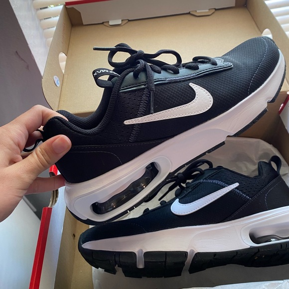 にな Nike | Shoes | Nike Air Max Intrlk Lite Black White Boys